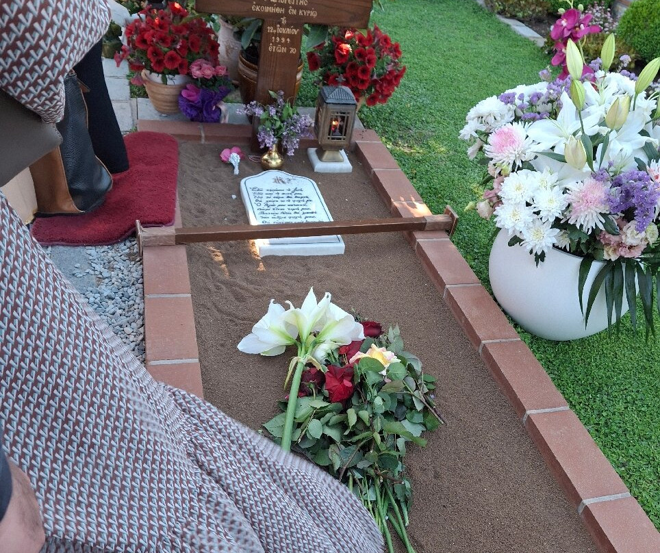 Elder Paisios' Tomb-Souroti必去景点