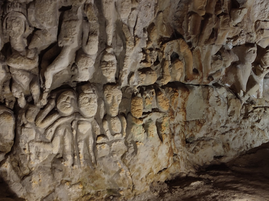 La Cave aux Sculptures-Deneze-sous-Doue必去景点