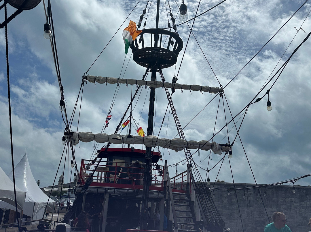 Calico Jack's Floating Bar-Somerset Village必去景点