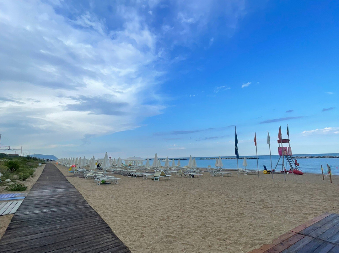 Porto Potenza Picena - Spiaggia Libera-Porto Potenza Picena必去景点
