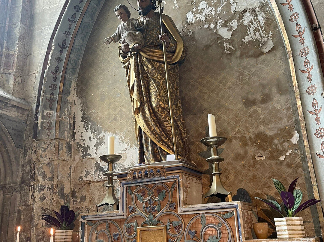 Noyon Cathedral and Library-Noyon必去景点