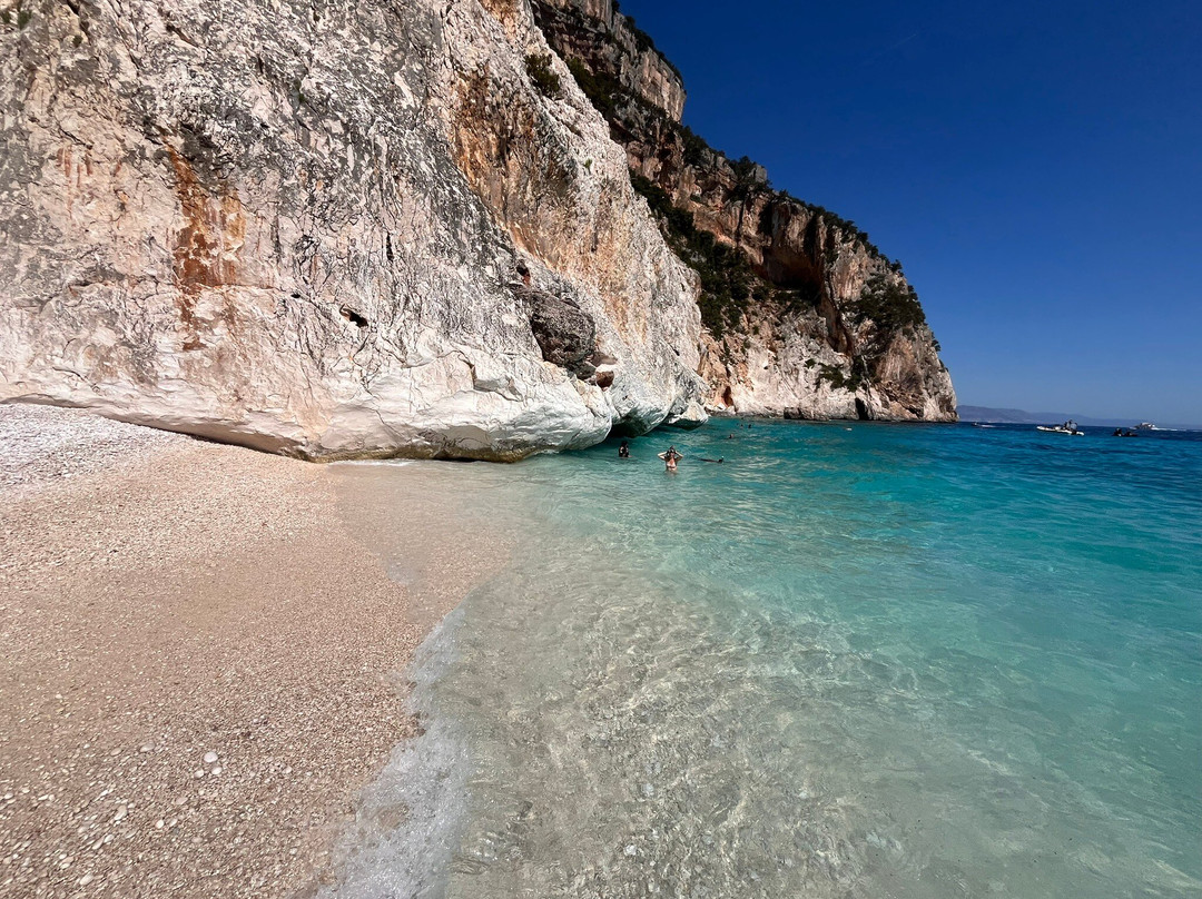 Sardinia Boat Eastperience-La Caletta必去景点