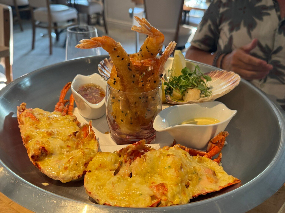 文斯勒德海菲尔酒店主图