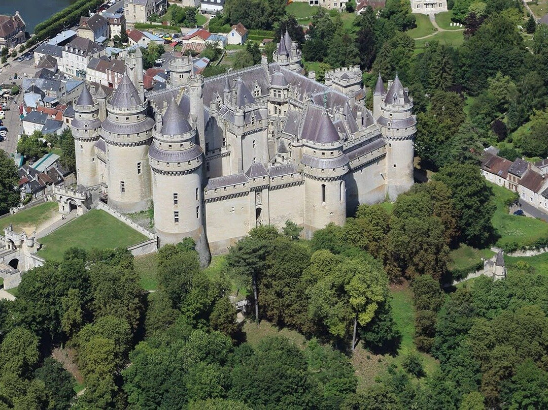 Pierrefonds Tours