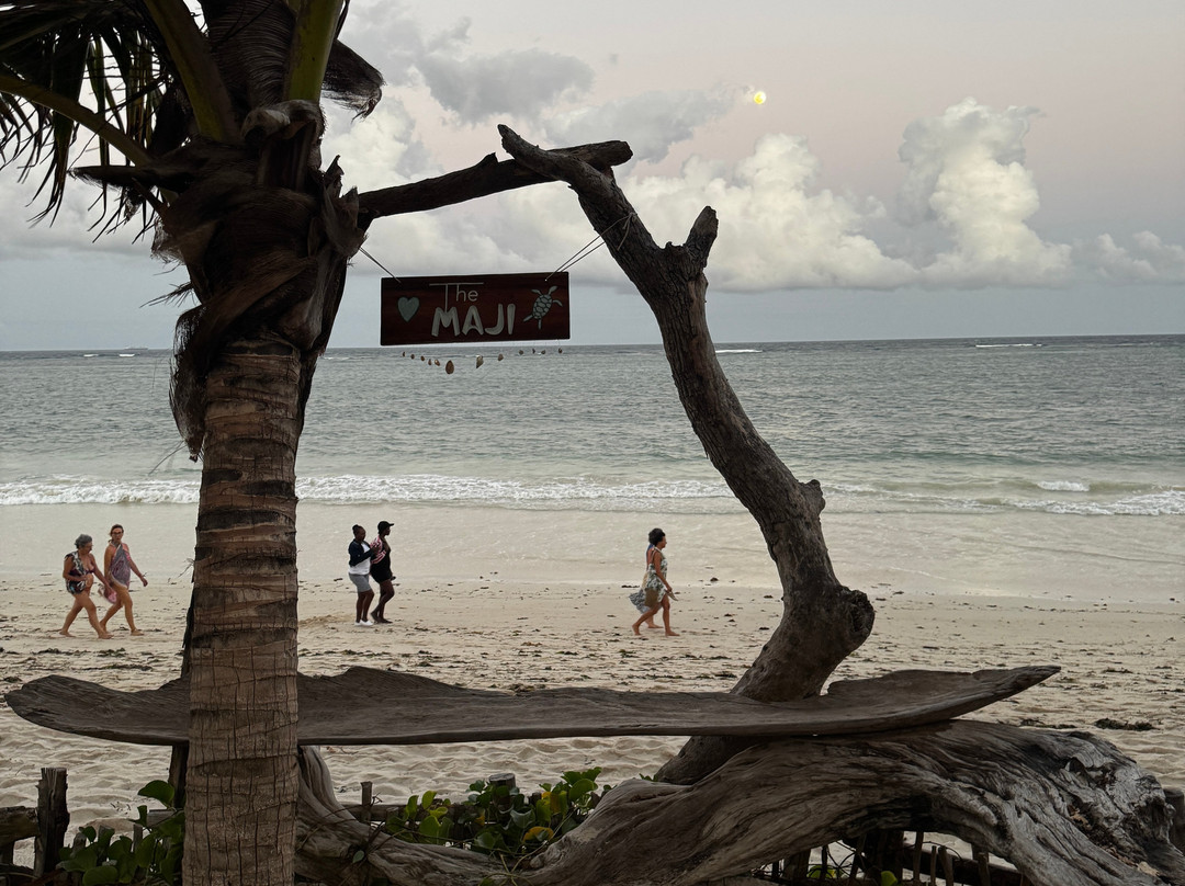 马迹沙滩精品酒店（肯尼亚） The Maji Beach Boutique Hotel主图