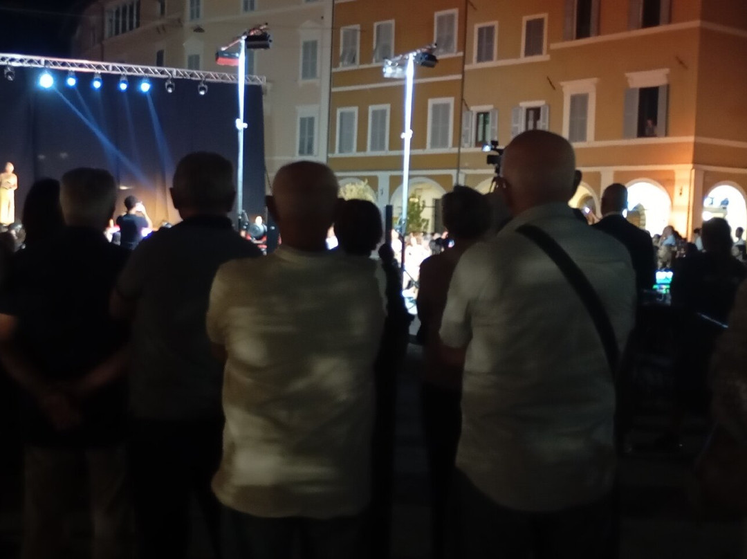 Piazza del Popolo-San Severino Marche必去景点