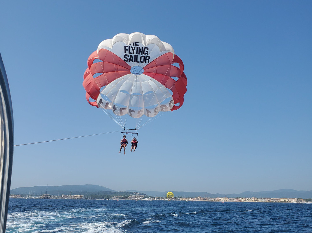 The Flying Sailor, Parachute Ascensionnel-Port Grimaud必去景点