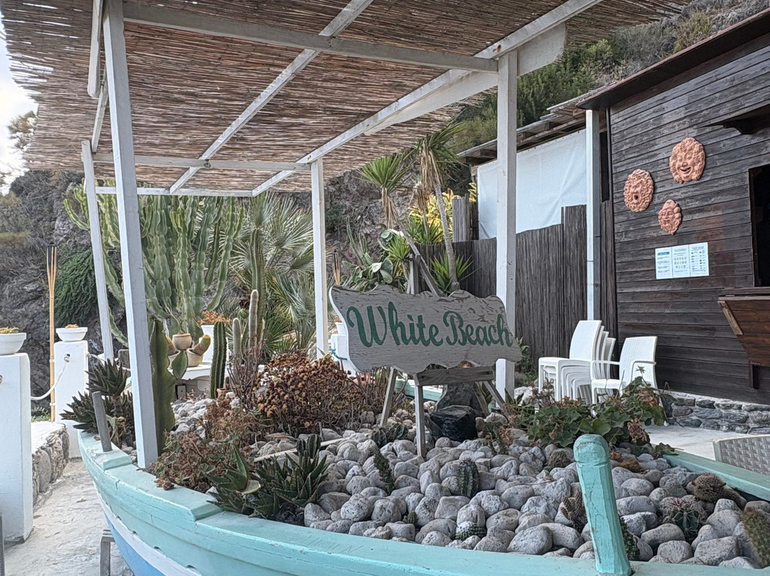 White Beach-利帕里必去景点