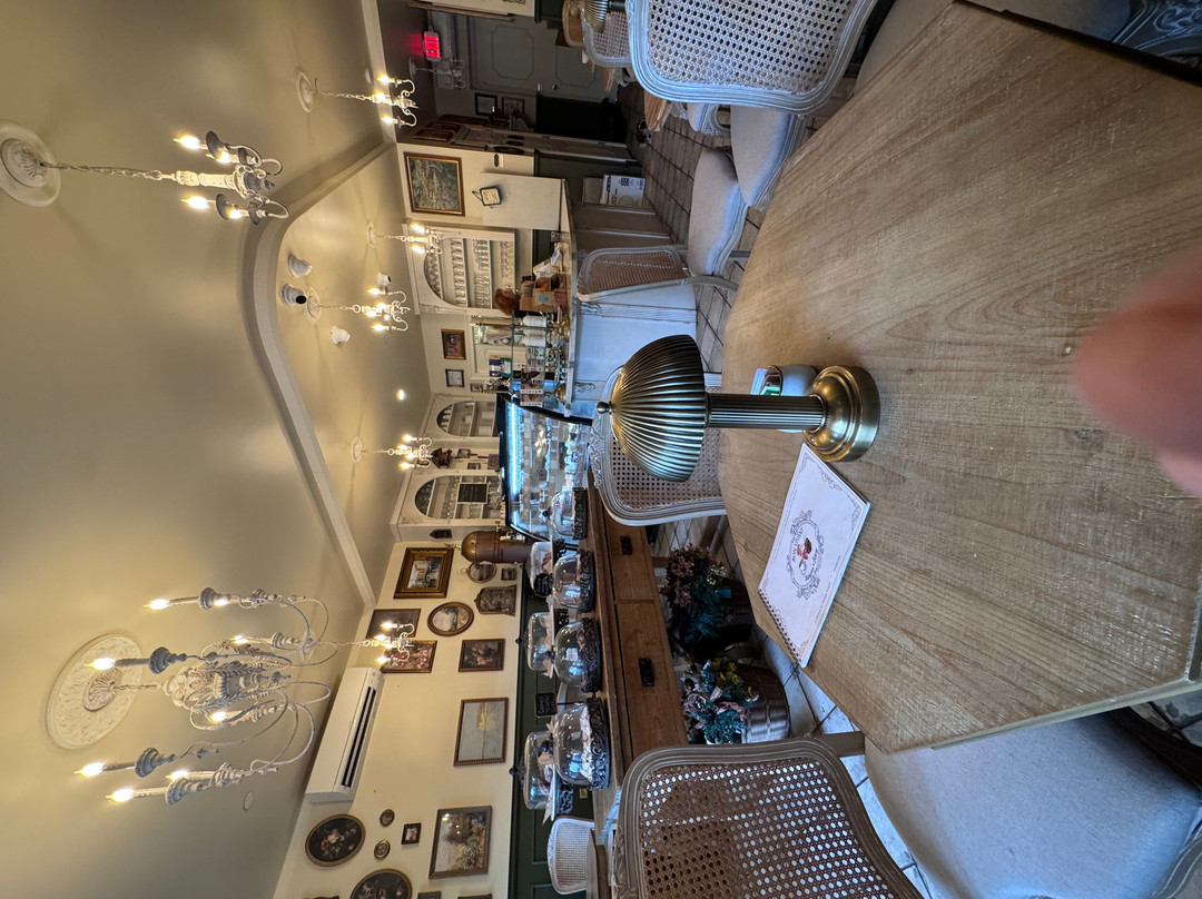 Bon Vivant Patisserie & Cakery
