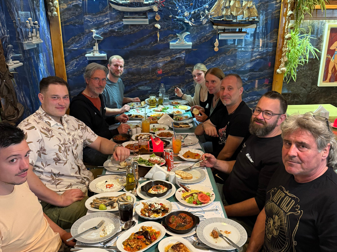 Knossos Greek Taverna