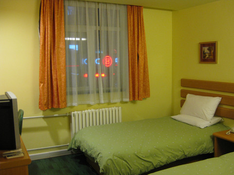 如家酒店·neo(大连中山广场地铁站天津街店)主图