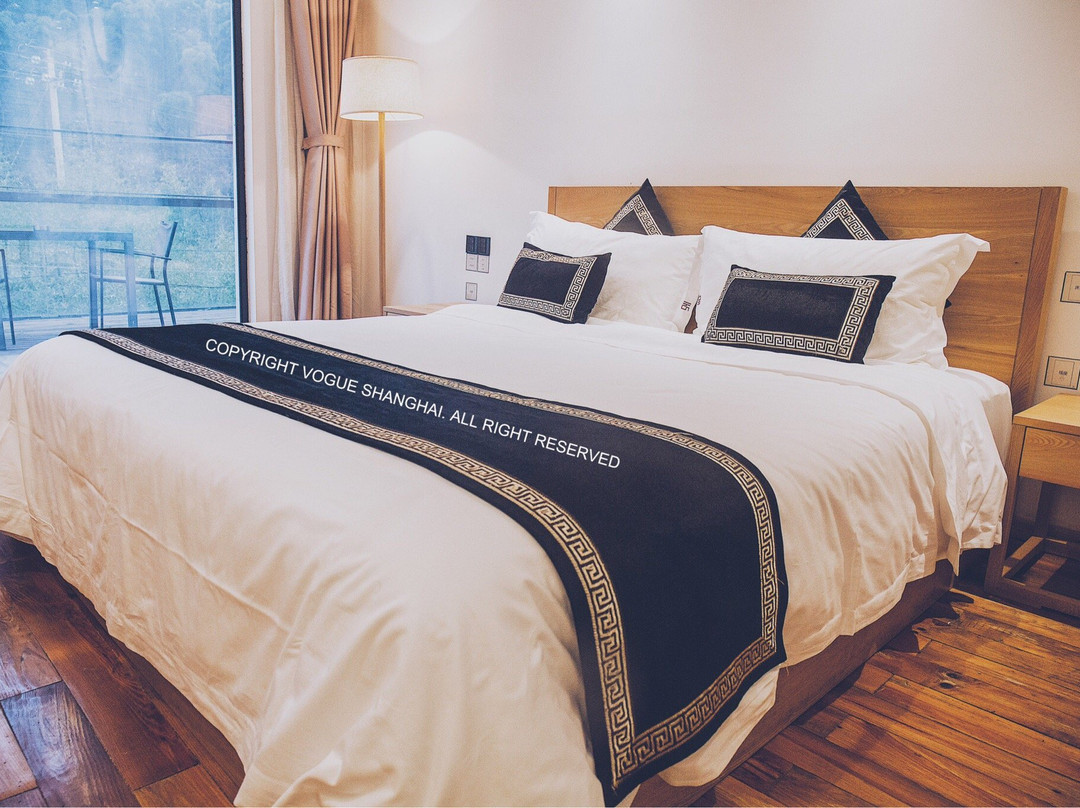 云溪上精品设计民宿