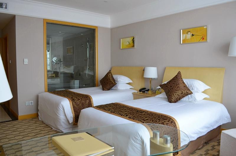 汇富金陵大饭店主图