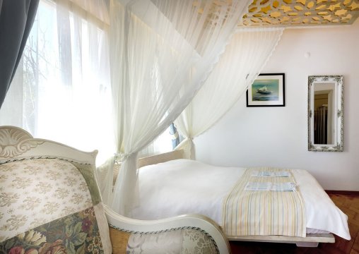Kalais Hotel-官方