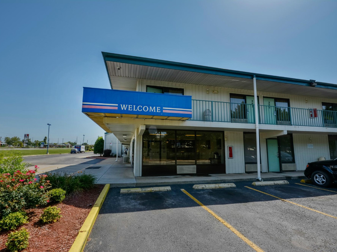 Motel 6 Huntsville - Madison