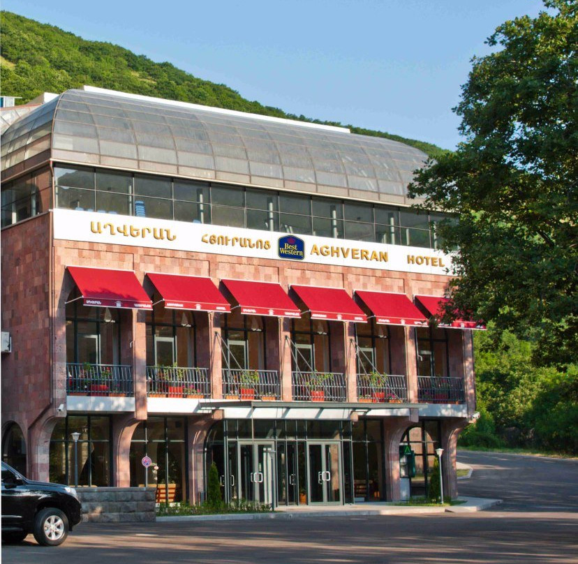 Aghveran Hotel