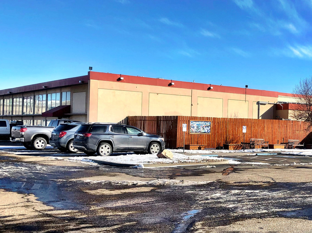 华美达广场河畔酒店