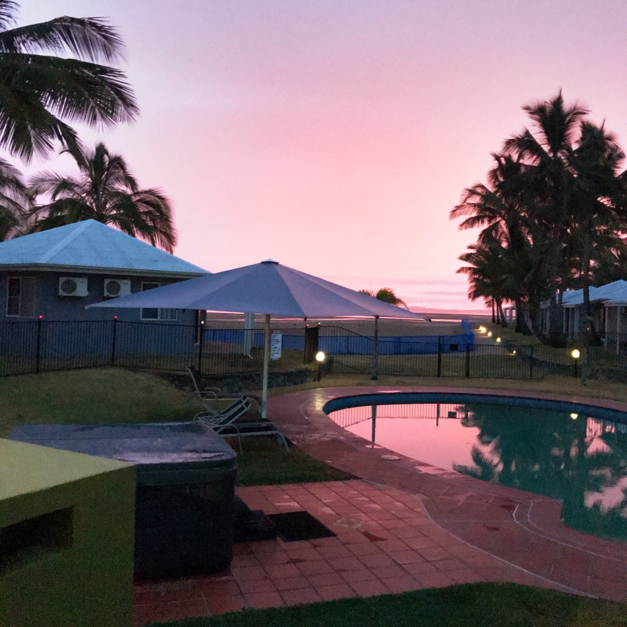 Illawong Beach Resort-官方