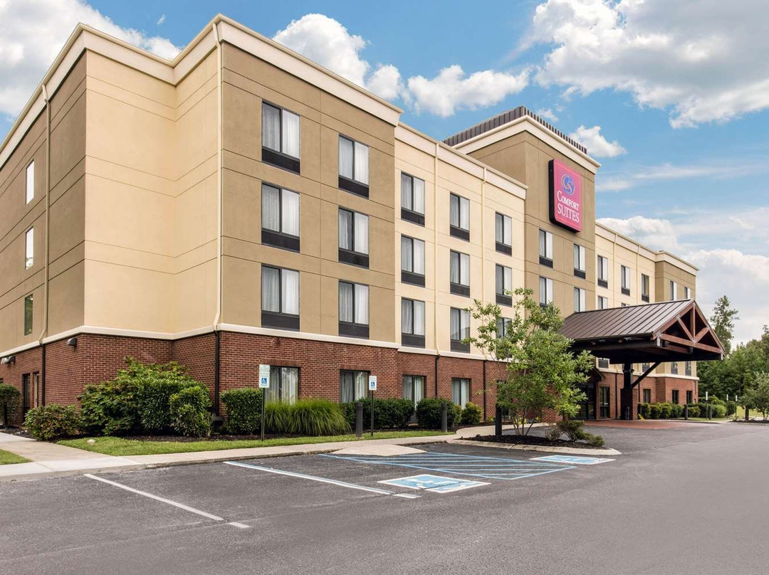 曼彻斯特康福特套房酒店主图