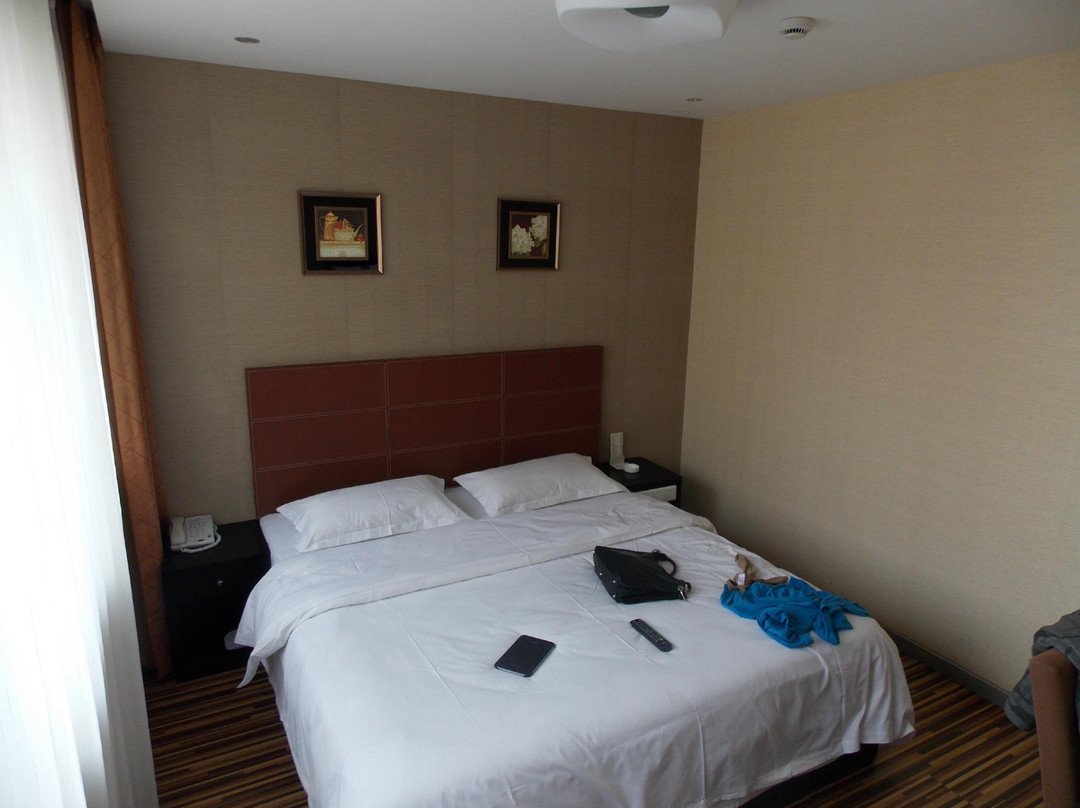 金佰利假日酒店主图