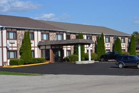 Sky Lodge Inn & Suites-官方