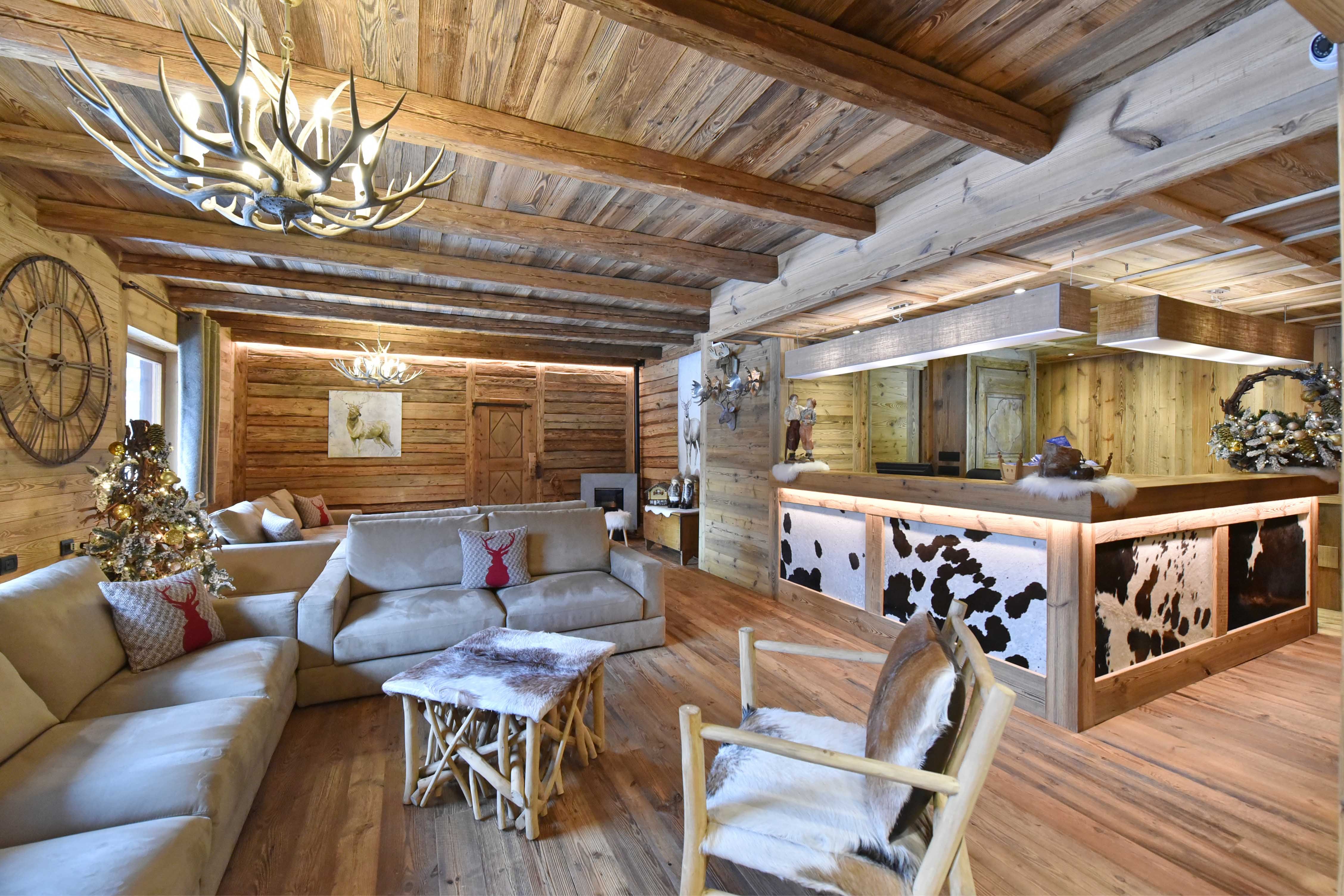 Hotel La Rouja-官方