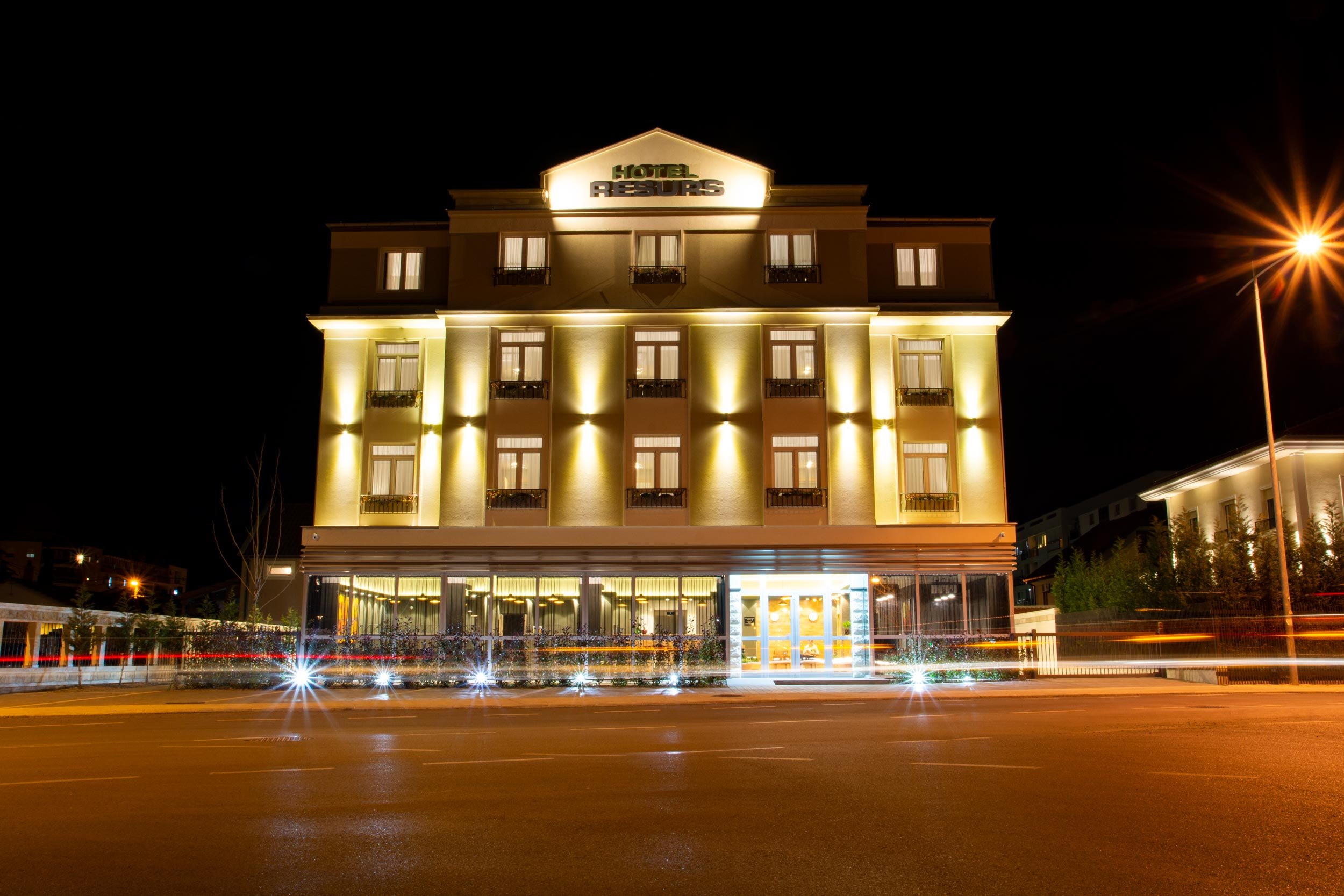 Hotel Resurs-官方
