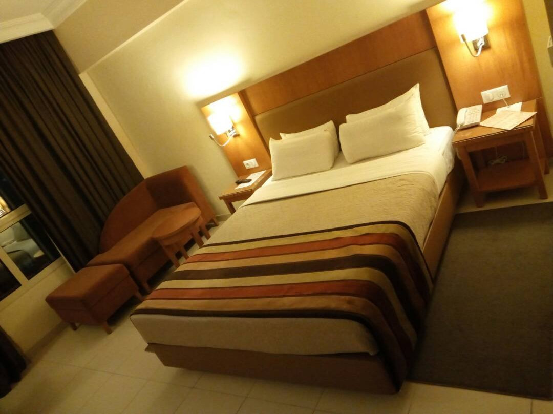 科多努酒店住宿-普拉吉阿扎莱酒店