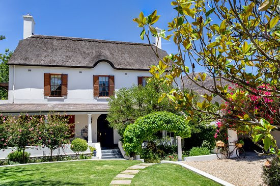 Airlies Historical Guest House主图