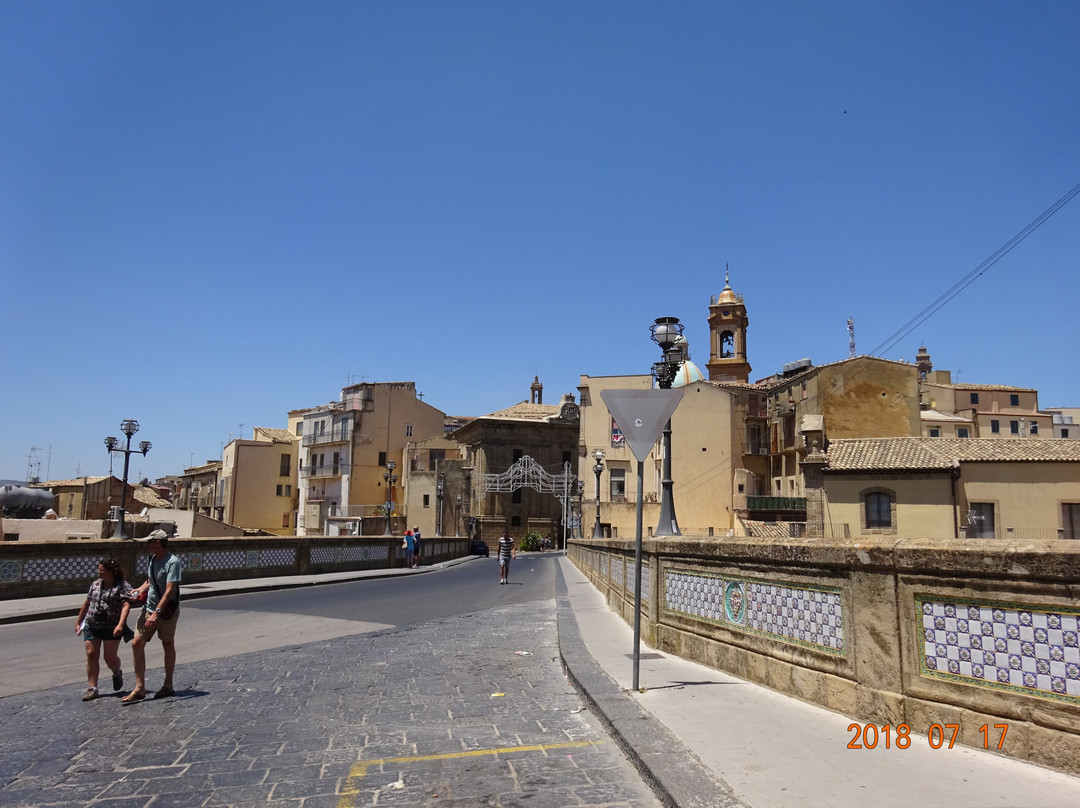 卡尔塔吉罗内旅游景点-Ponte di San Francesco