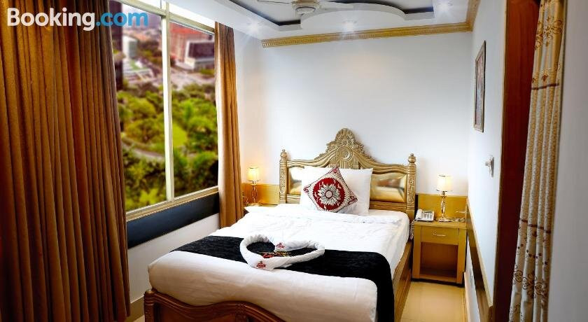 Javan Hotel