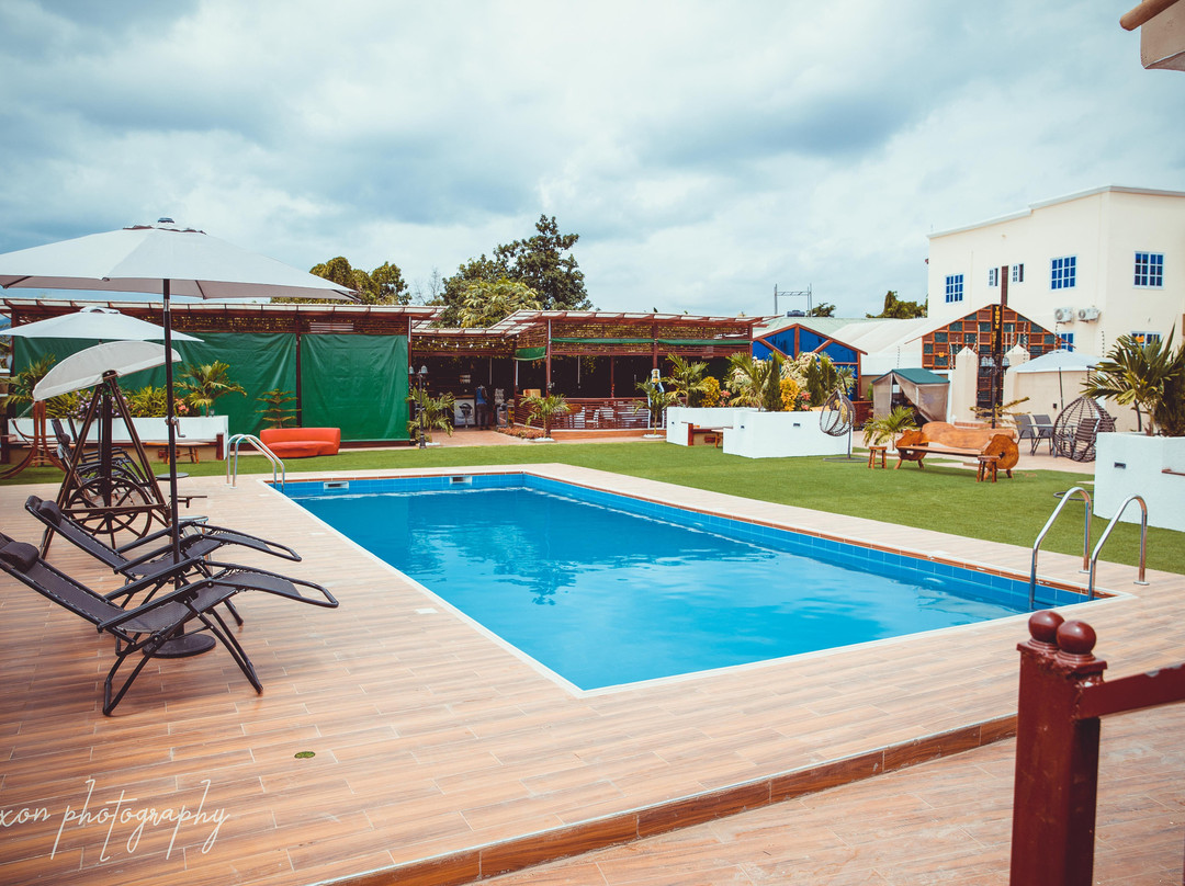 Tonyx Hotel Suites & Spa