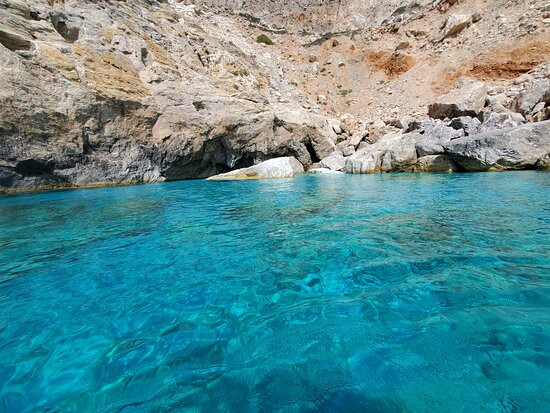 SEA U Diving & Private Boat Tours-Chora必去景点