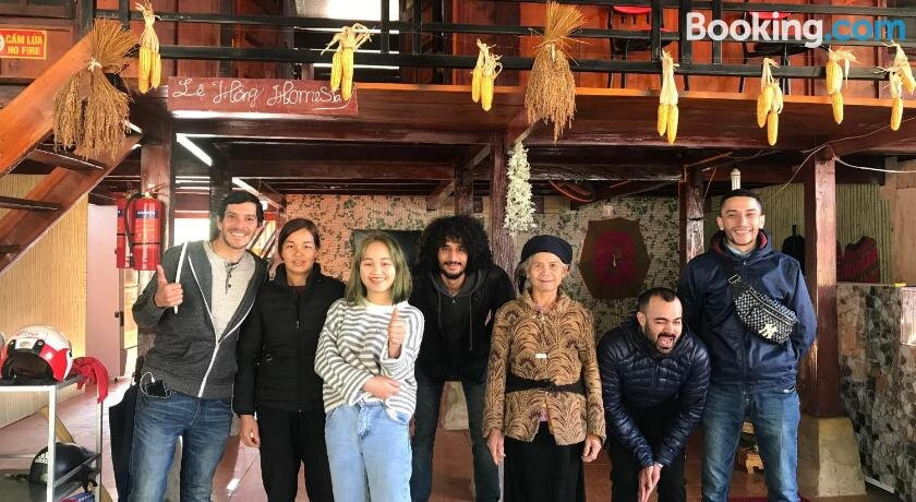 Le Hang Du Gia Homestay
