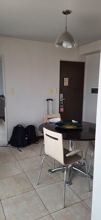 Kube Apartments Express主图