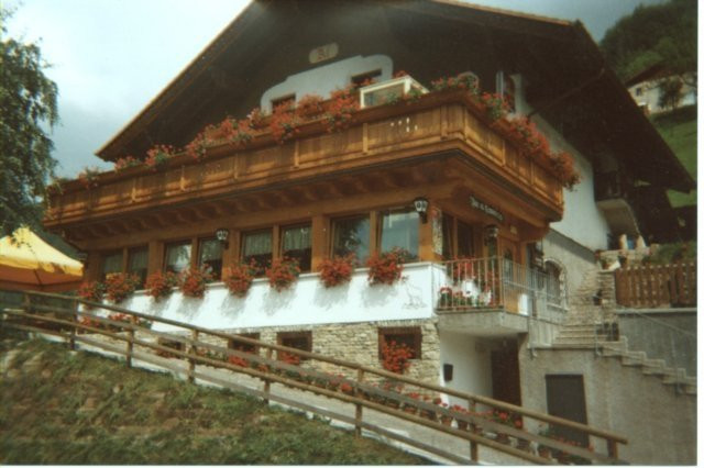 Treppo Carnico餐馆和美食-Al Camoscio