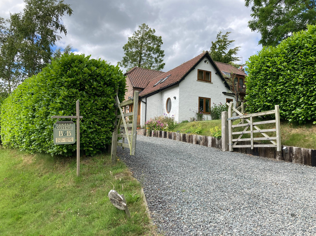 Holly Cottage B & B