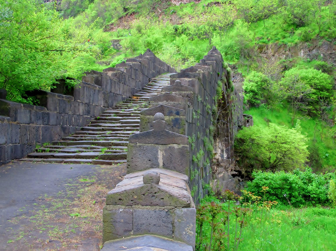 Sanahin Bridge景点图片