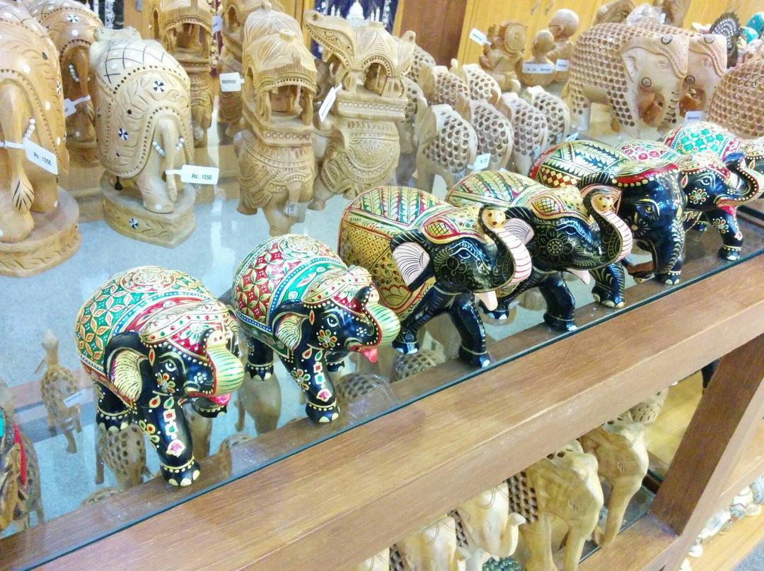 The Warehouse of Gifts & Souvenirs-阿格拉必去景点