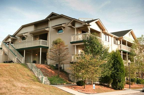 Morgantown酒店住宿-Grand Wood Suites