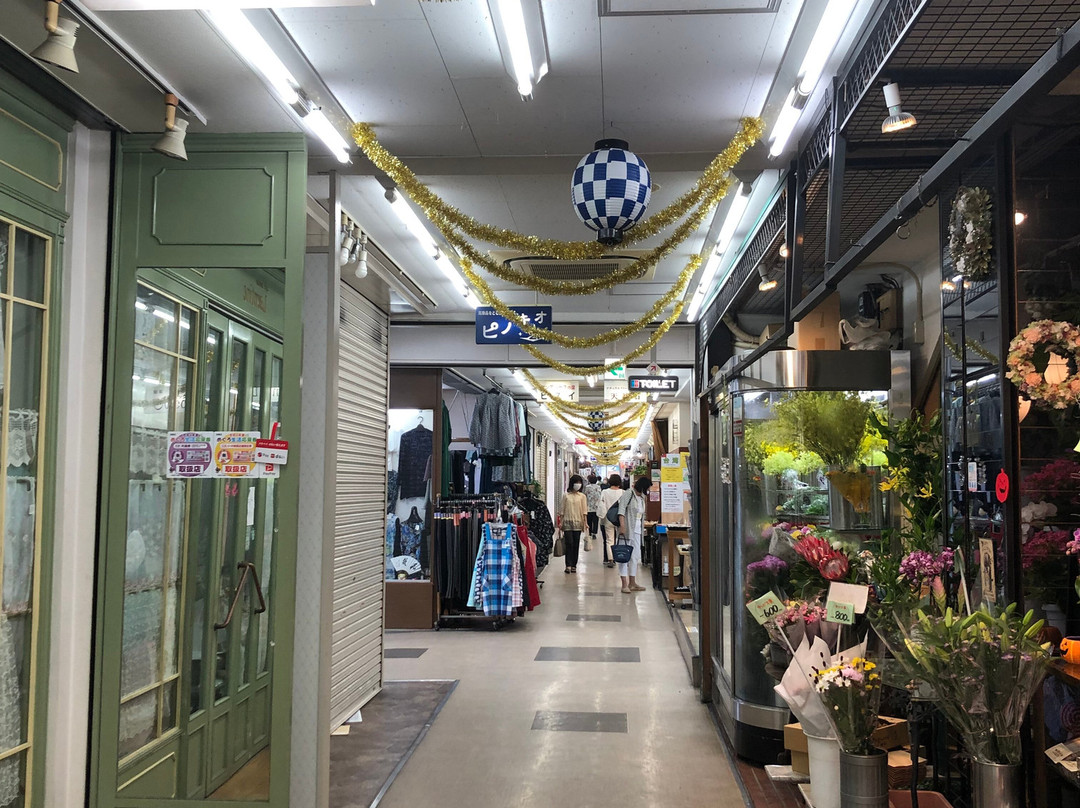 Jiyugaoka Hikarigai