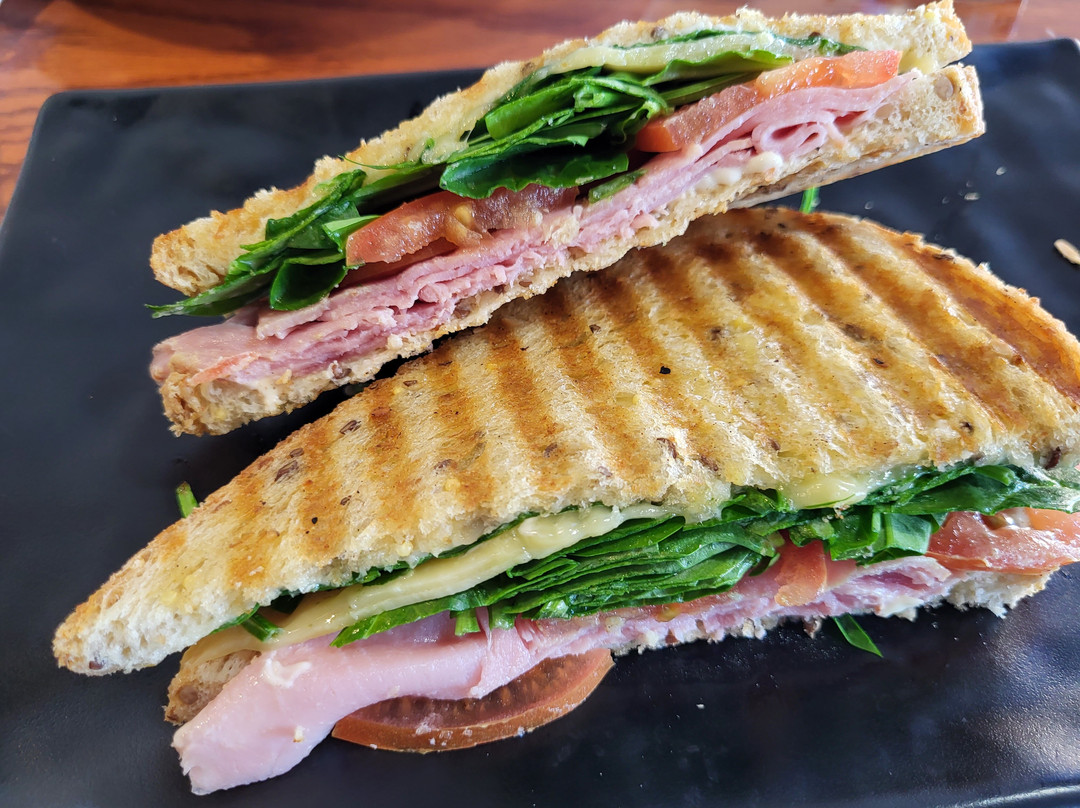 Amarith Farmhouse Restaurant And Bakery