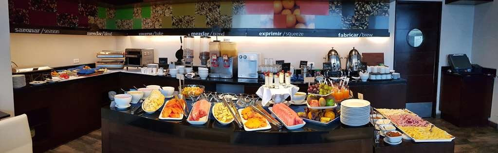 圣克鲁斯/伊库佩特希尔顿欢朋酒店主图