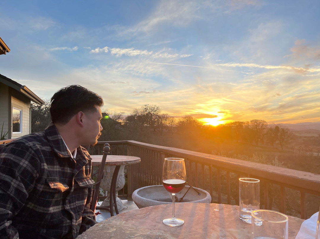 High Ridge Manor主图