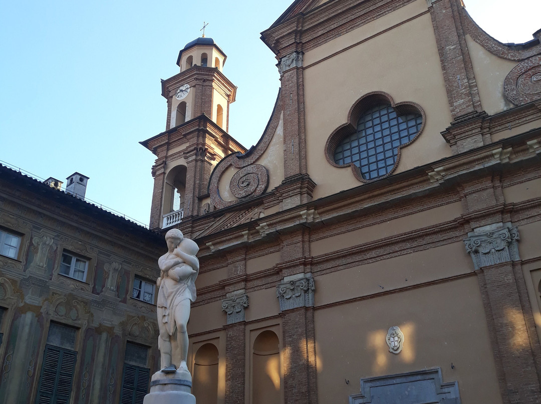 Parrocchia Di S. Andrea in Colleggiata-诺维利古雷必去景点