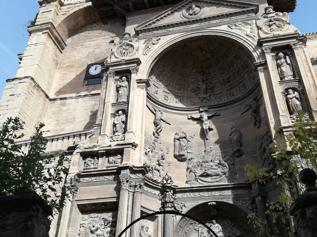 Parroquia de la Asuncion de Santa Maria-Viana必去景点