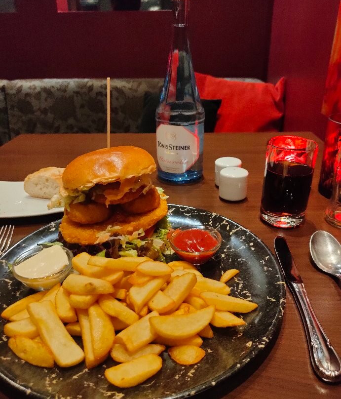 哈佛坎普酒店主图