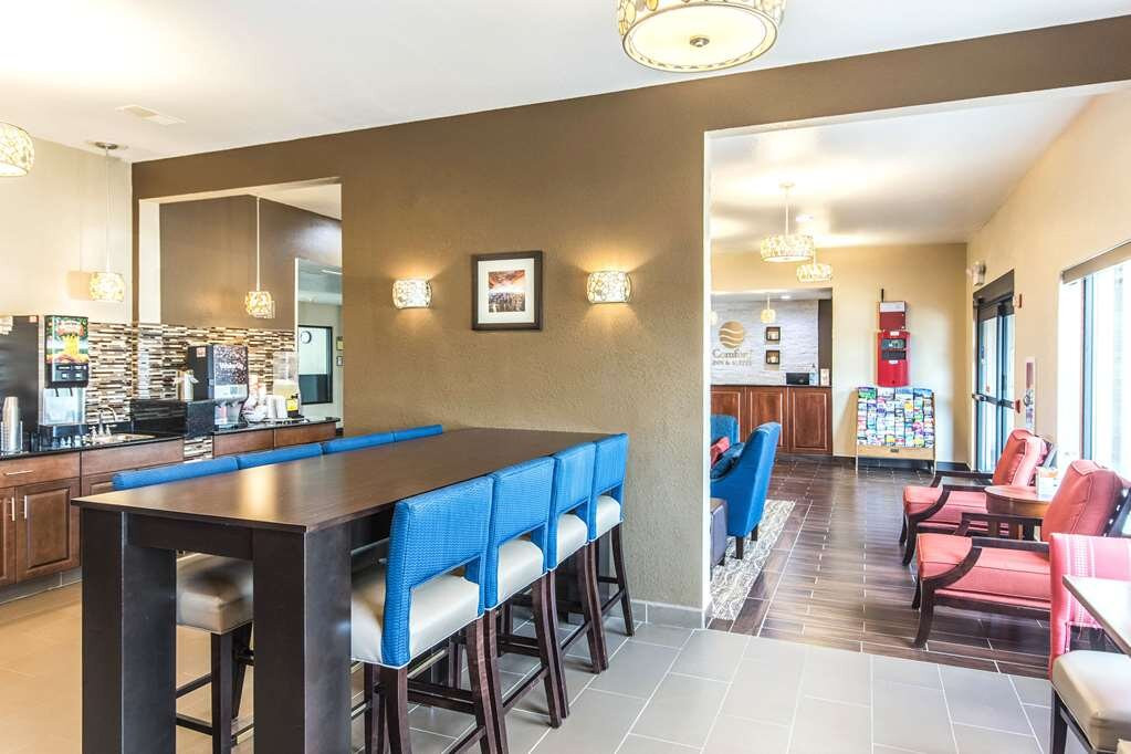 Comfort Inn & Suites North Aurora - Naperville主图