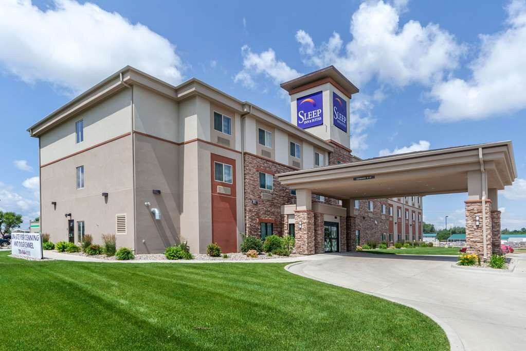 Sleep Inn & Suites Devils Lake主图