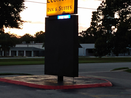 Economy Inn and Suites主图